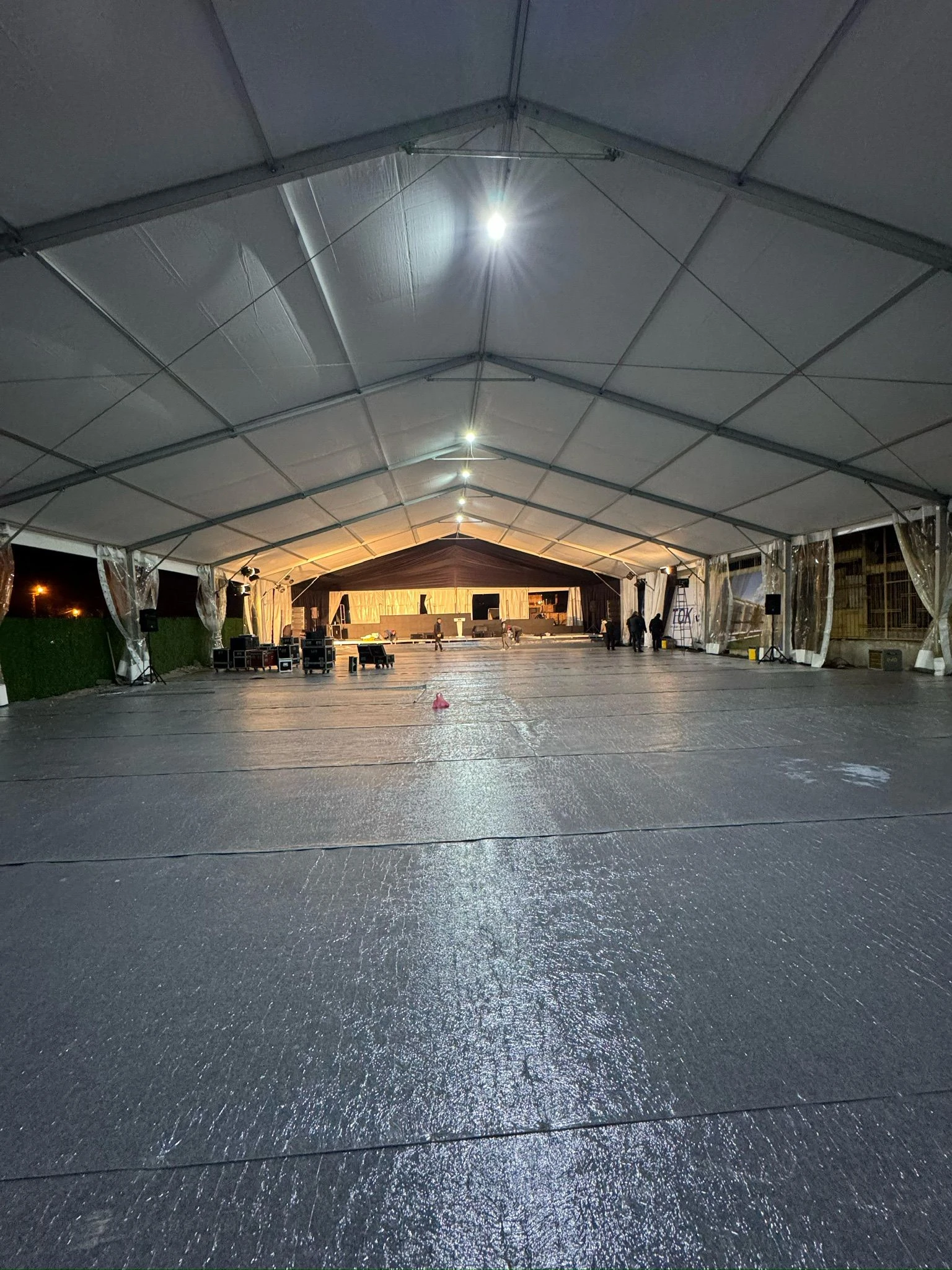 Sports Tents & Arenas